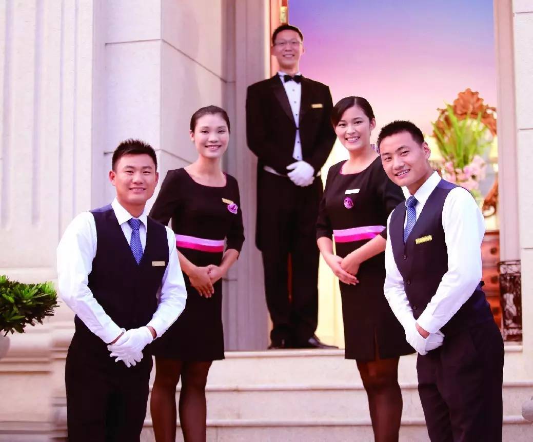 【碧桂園&middot;華府丨暖心物業(yè)】星級服務,真情奉獻