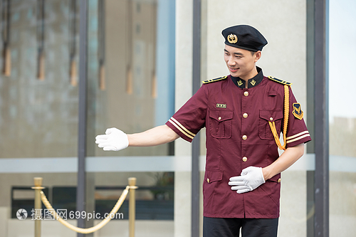 物業管理人員服務形象